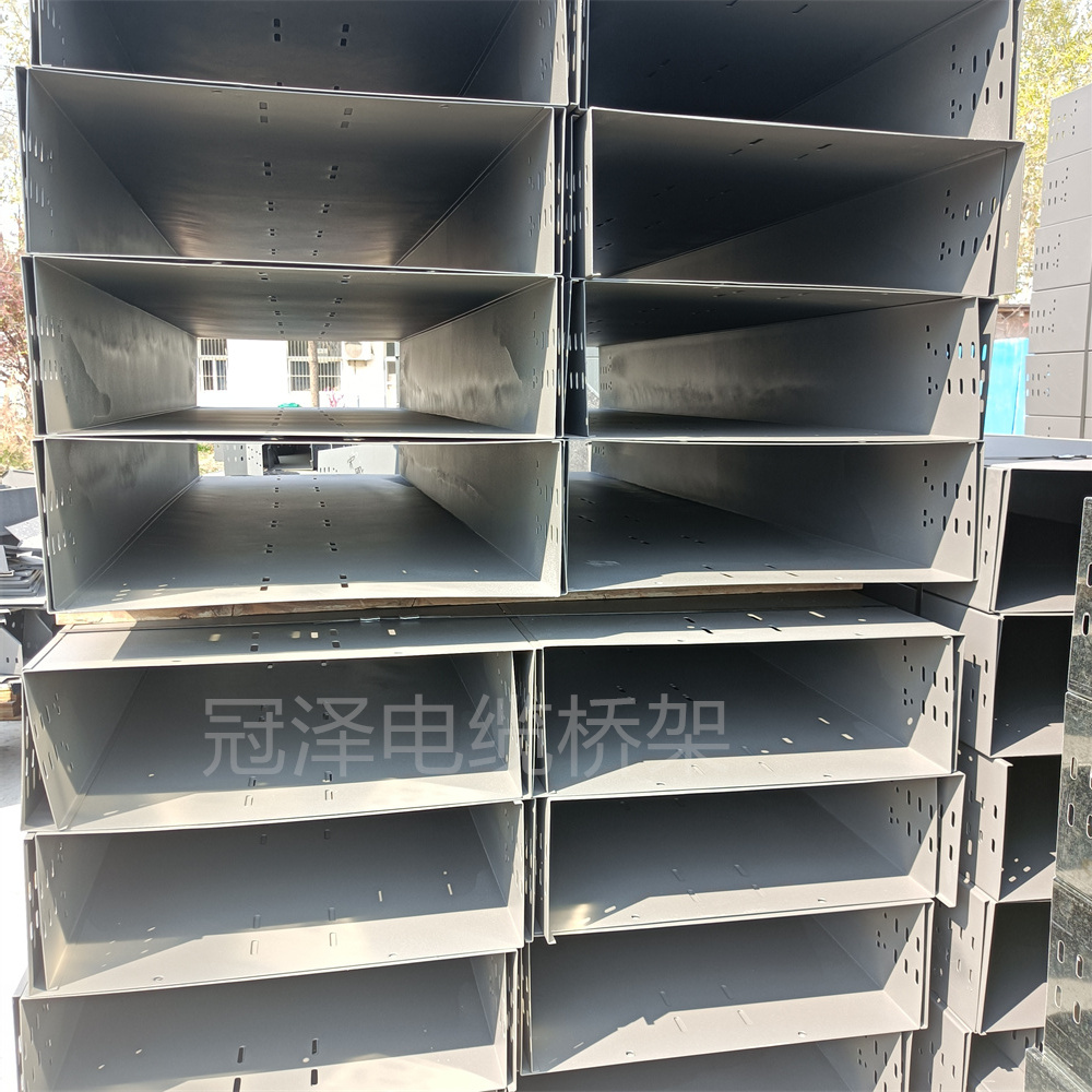 镀锌托盘桥架