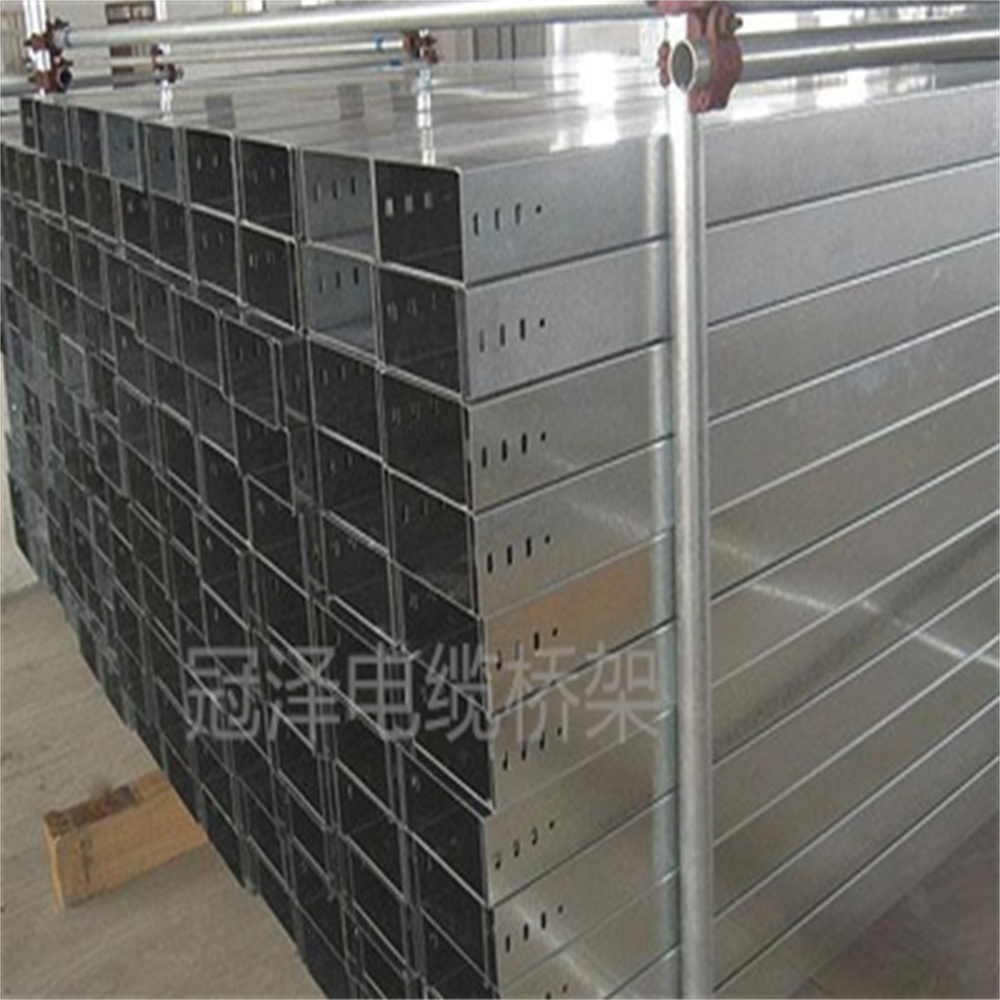 <b>铝合金电缆桥架</b>