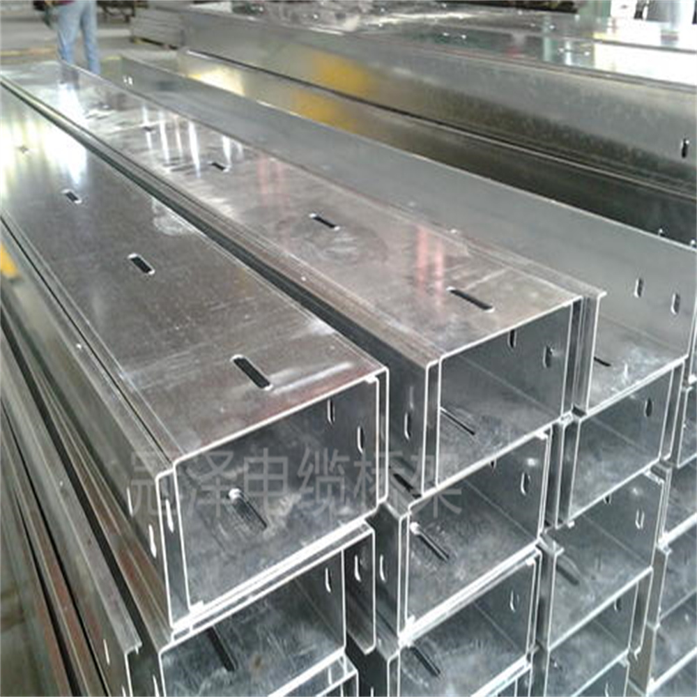 <b>铝合金电缆桥架</b>